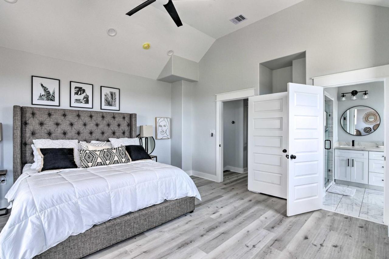 Chic Crystal Beach Escape With Deck - Walk To Beach! Bolivar Peninsula Extérieur photo